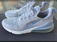 Nike Air Max 270 Sneaker gr 40,5 hellgrau/ blau toller Zustand Köln - Köln Dellbrück Vorschau