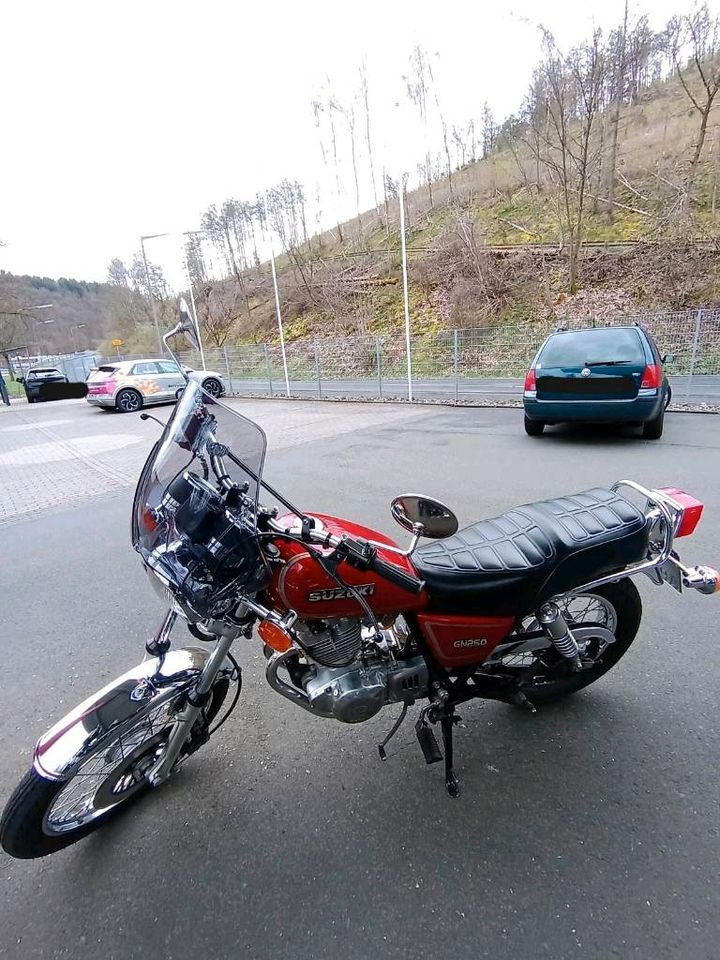 Suzuki GN 250 TÜV neu in Siegen