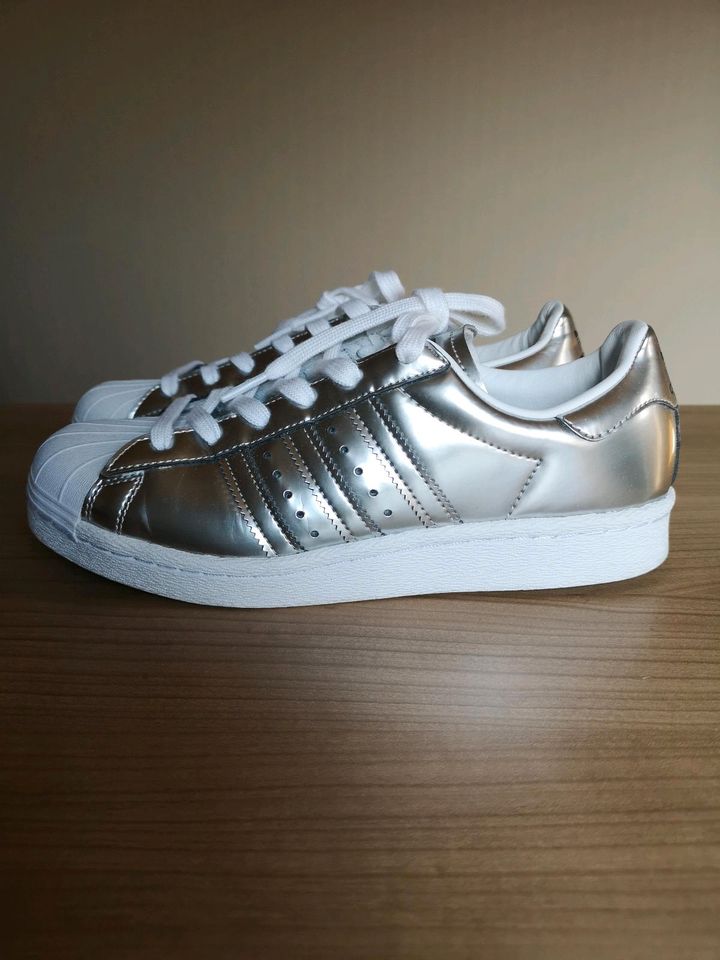 adidas SUPERSTAR W BOOST BB2271 Gr. 38 UK 5 US 6,5 Silver Metalli in Forchheim