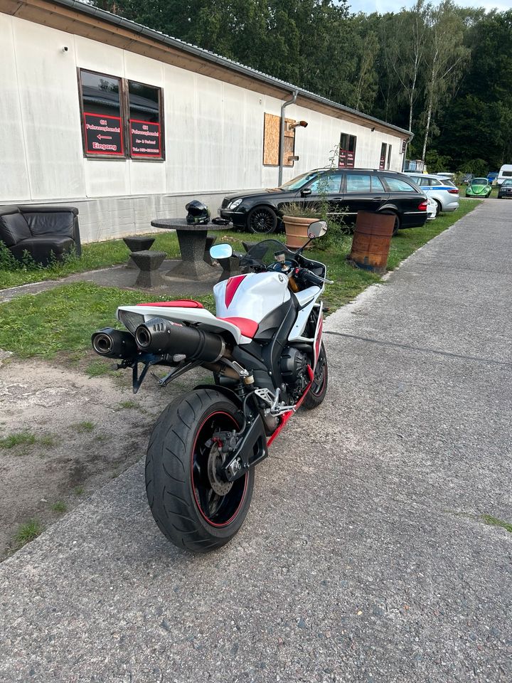 Yamaha R1 Rn19 in Falkensee