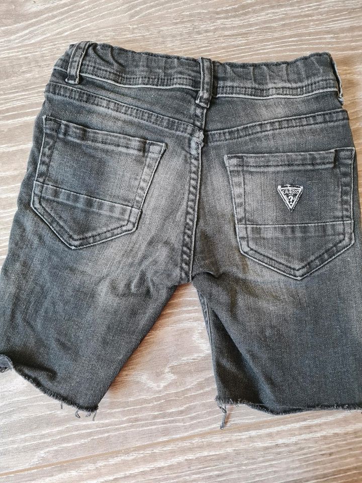Kurzhose Shorts Hotpants Zara Guess Gr. 104/110 Leinen Junge in Essen