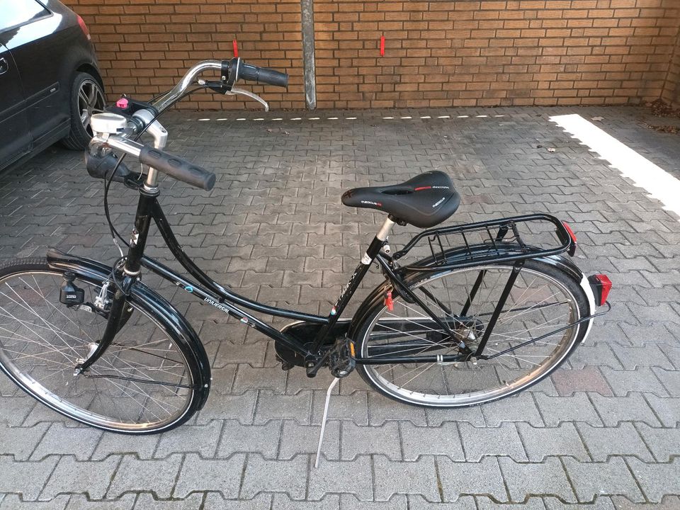 Holland  Fahrrad schwarz 28 zoll in Gütersloh