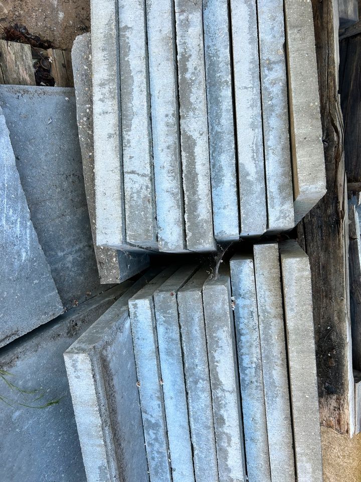 Betonplatten 50 x 50 x 5 cm 35 Stk in Neumünster