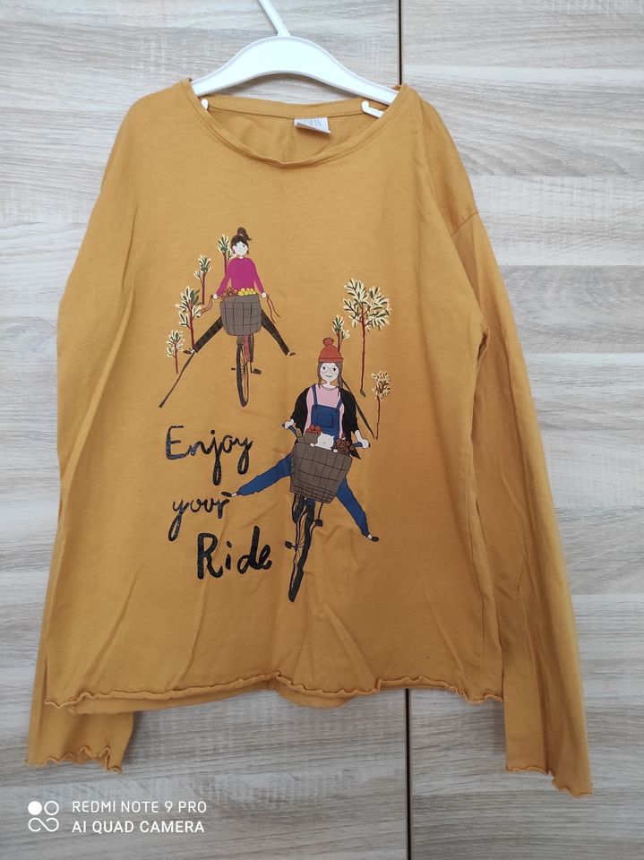 ZARA Mädchen Shirt 152 in Obernburg