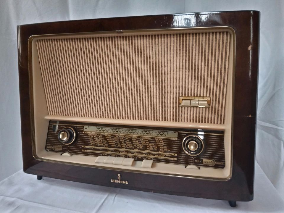 Siemens Super D7 Röhrenradio von 1957 - für Bastler in Manubach