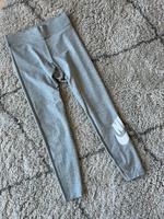 Nike Leggings Größe M Niedersachsen - Schortens Vorschau
