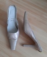 Apart Echtleder Pumps nude-beige-Perlmutt 10cm Gr. 38 Spain Bremen - Oberneuland Vorschau