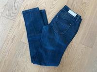 Sehr coole Only denim Jeans Prince Low Sk Pocket 27/32 Frankfurt am Main - Oberrad Vorschau