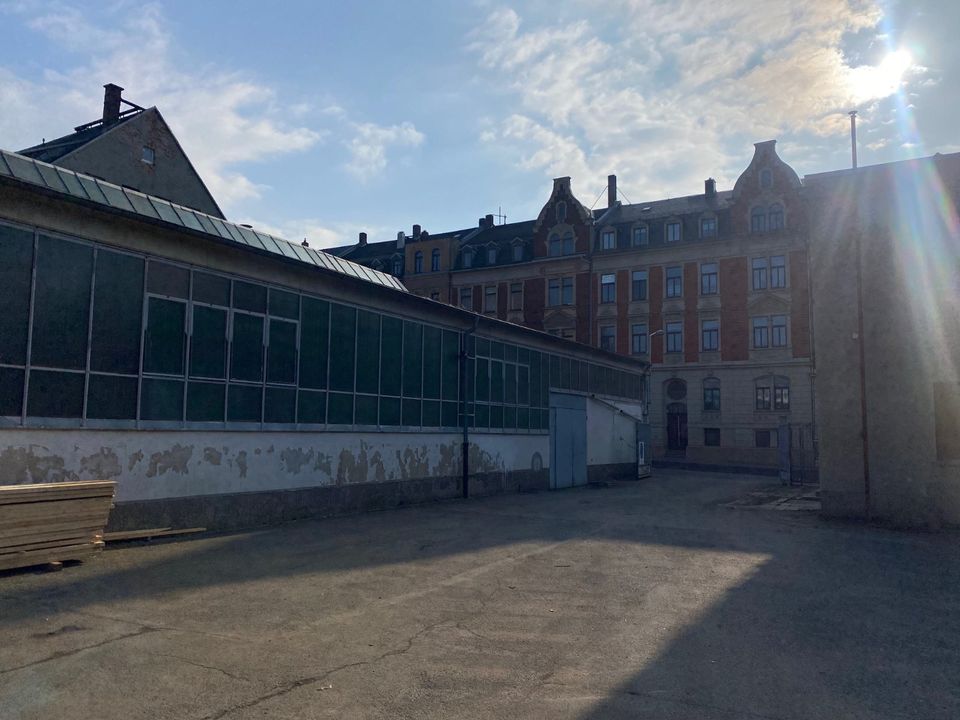 Große Lagerhalle, Werkhalle mit Oberlicht und Betonboden in Plauen