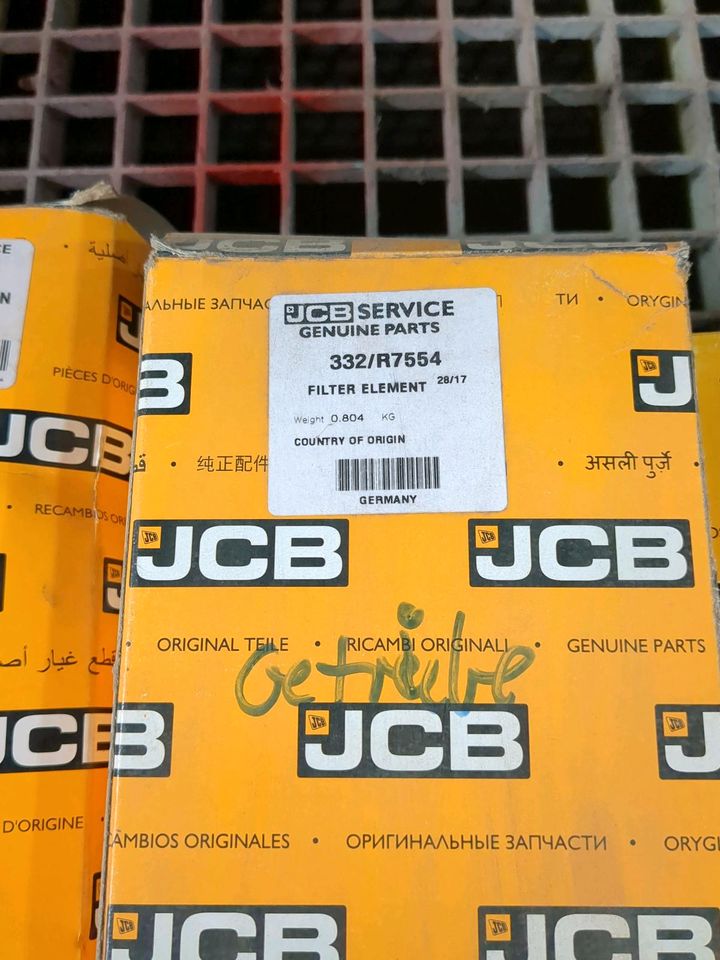 JCB Filter Neu 3 Stück Getriebe, Hydraulik, Öl in Duingen