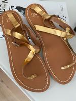 ZARA. Sandalen. Ungetragen. Düsseldorf - Oberkassel Vorschau