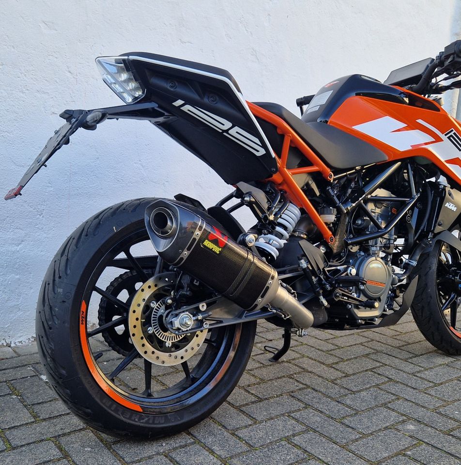 KTM Duke 125 Motorrad in Südharz