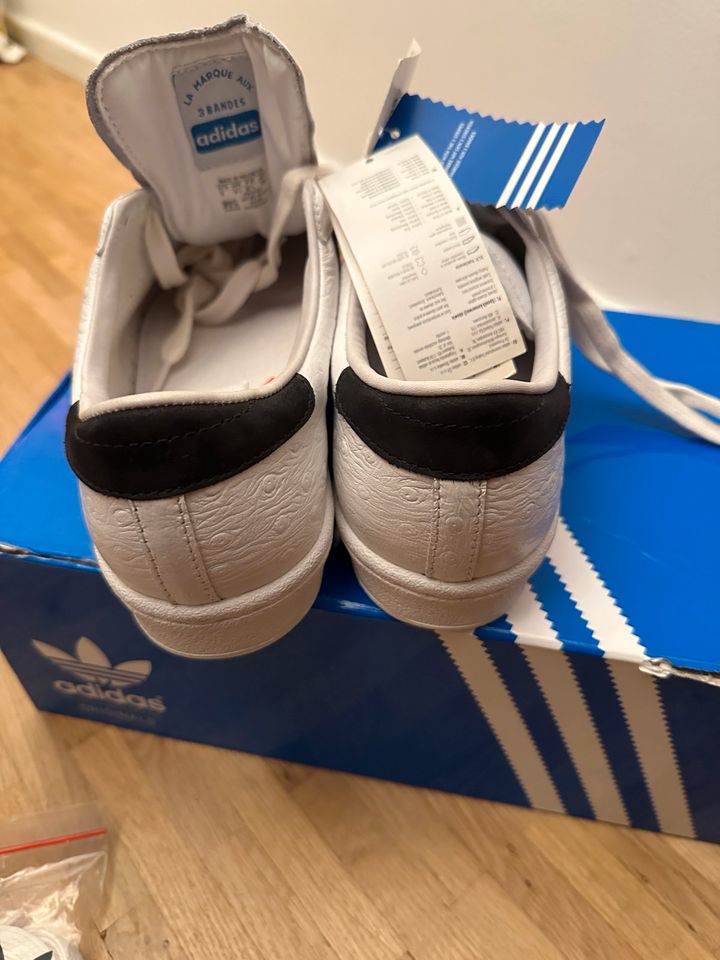 Adidas Superstar Vin 667287 EU 42 2/3, US 9, UK 8,5 in OVP in Hamburg