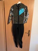 O’Neill Wakeboard Neoprenanzug Prallweste UV-Shirt Nordrhein-Westfalen - Voerde (Niederrhein) Vorschau