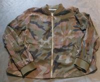 Jacke Gr.M Camouflage sehr dünn Sachsen-Anhalt - Aschersleben Vorschau