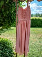 Kleid mit Rosen Hessen - Lich Vorschau
