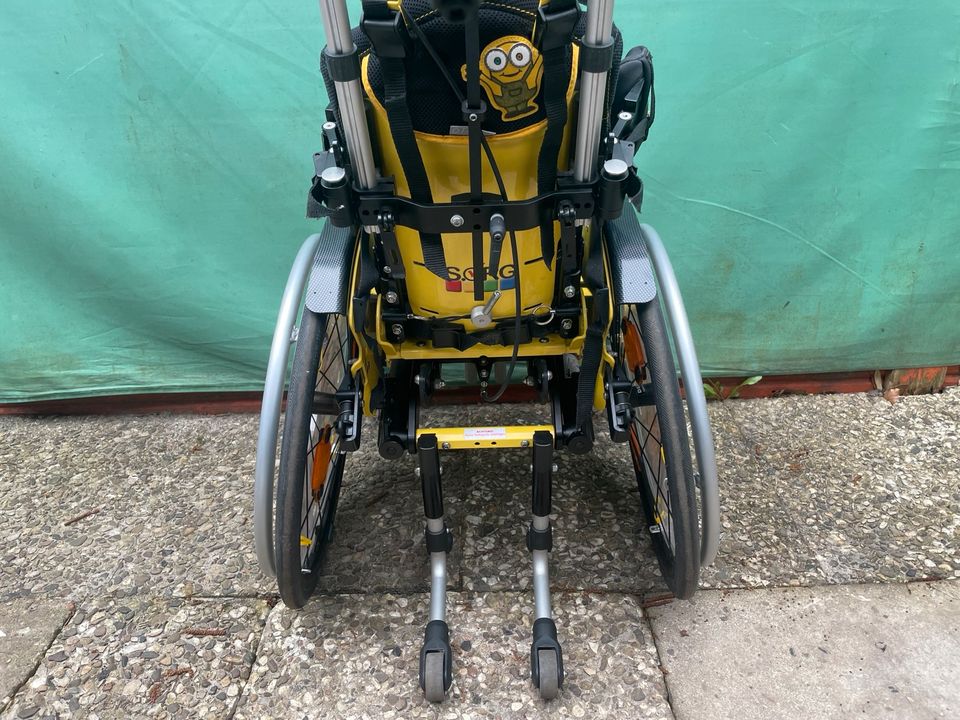 Sorg Mio Move Kinder Rollstuhl mit Kippfunktion (Versand) in Hamburg