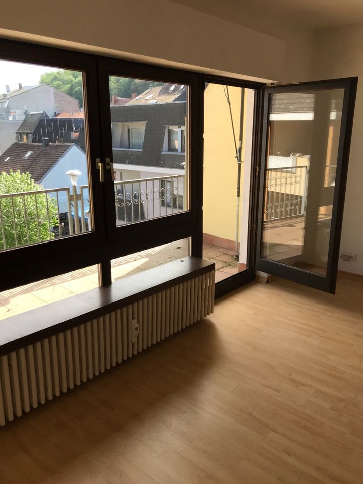 ANFRAGESTOPP - Gemütliche Wohnung in Homurger Stadtmitte in Homburg