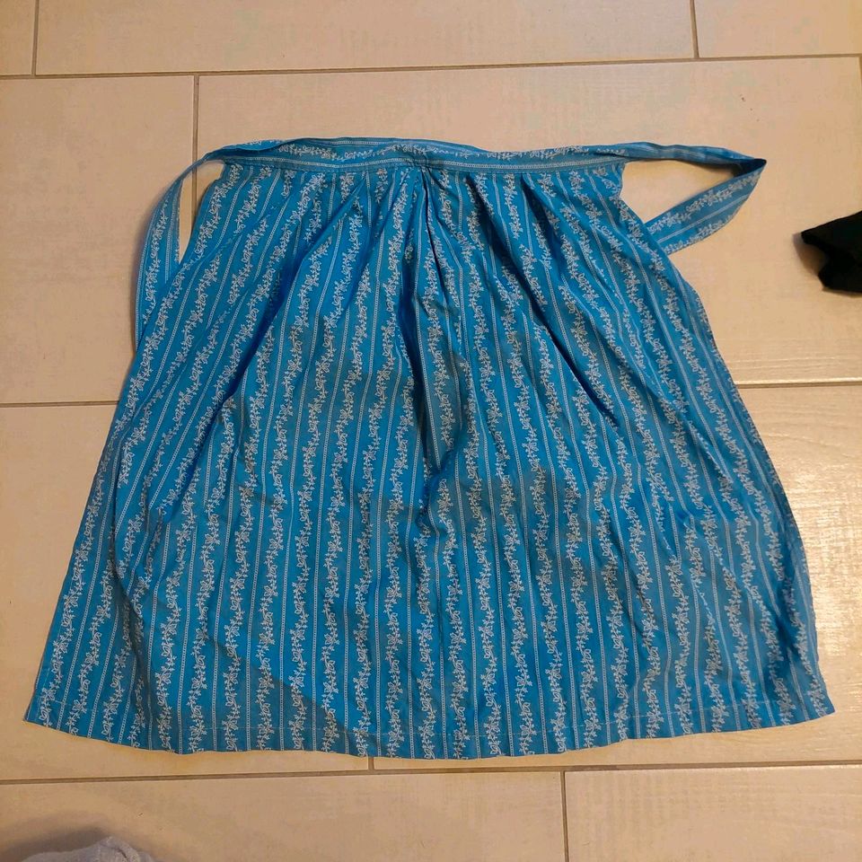 Dirndl Gr 38 in schwarz- blau mit Bluse und Schürze in Hille