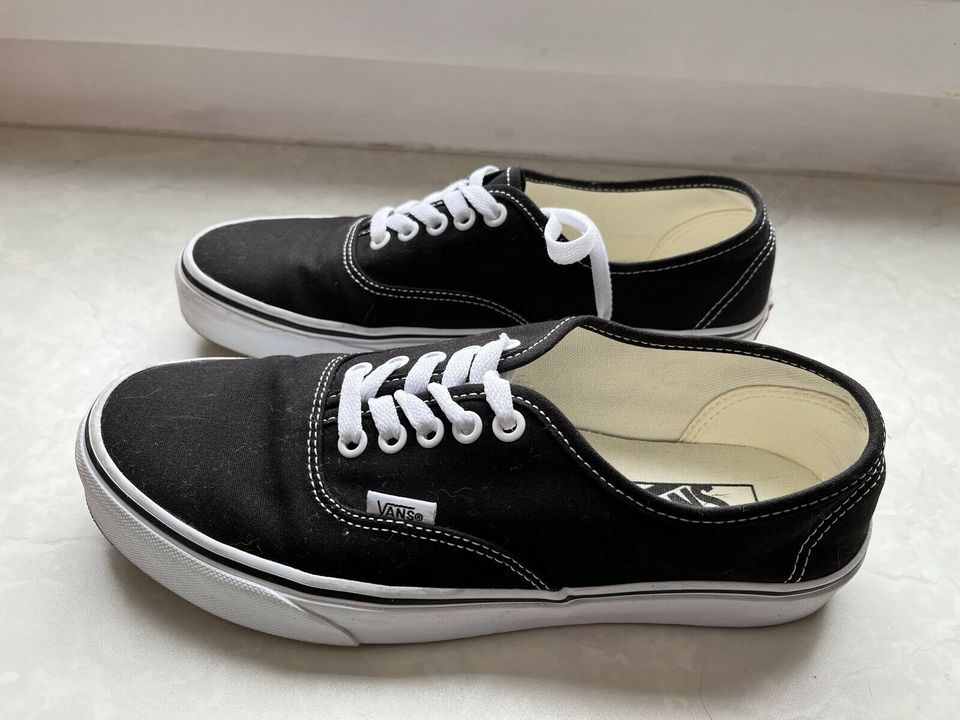 Vans Sneaker Authentic Gr. 40,5 in Diera-Zehren