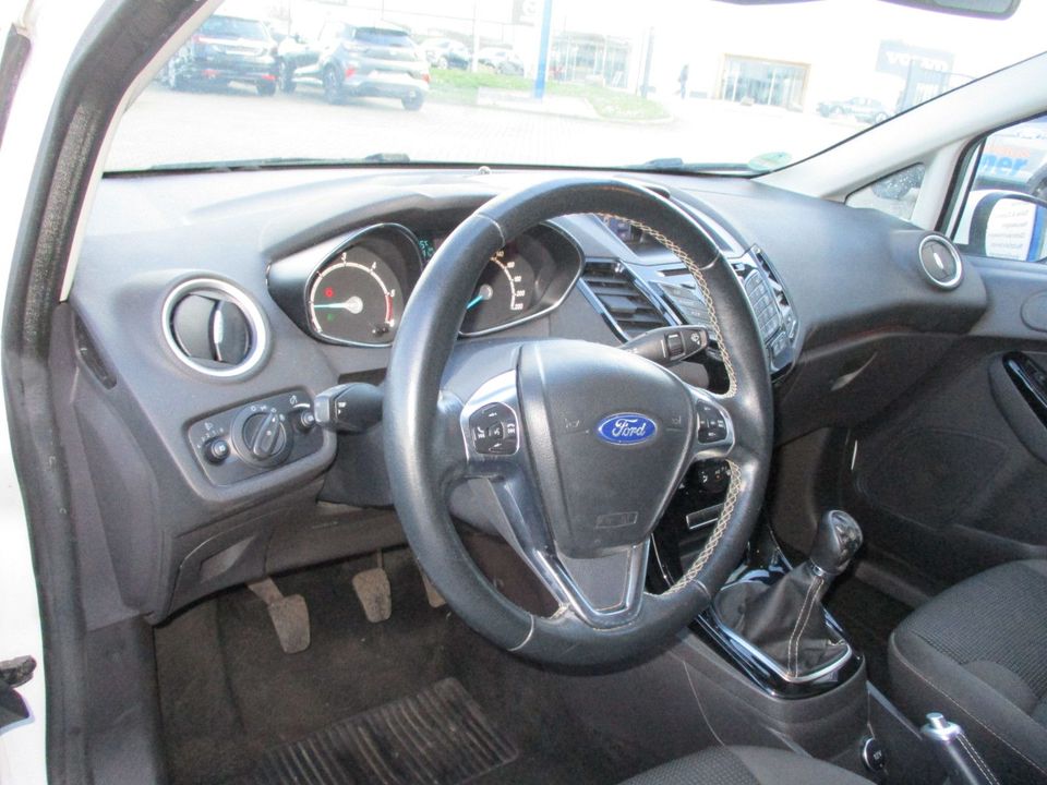 Ford Fiesta 1.5 TDCi Titanium Celebration Tempomat in Eilenburg