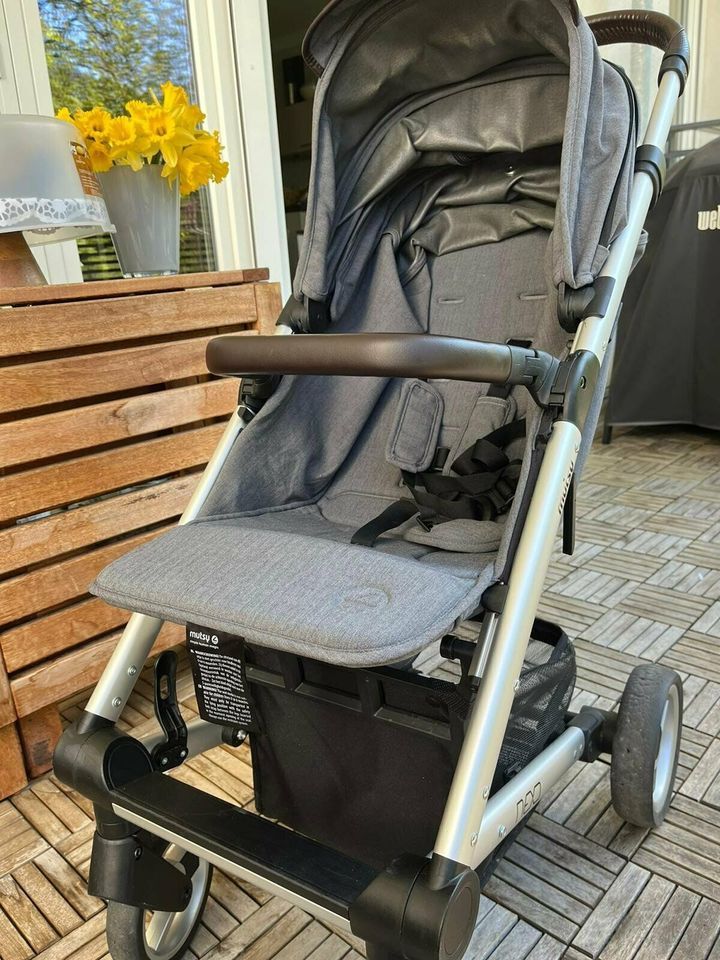 Mutsy Nexo Buggy (Farbe: Ash Melange) in München