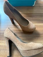 Esprit Wildlederpumps Nordrhein-Westfalen - Oberhausen Vorschau