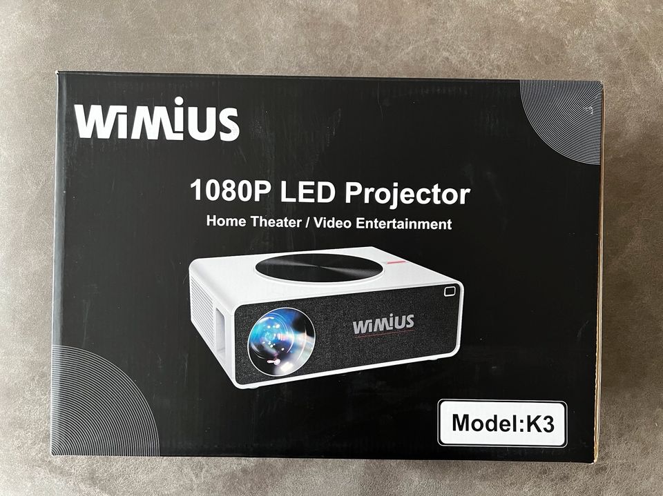 WiFi-Beamer WiMiUS Modell K3 1080P 4K LED mit Deckenhalterung in Reinbek