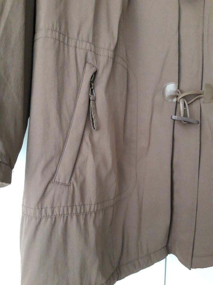 Jacke Dufflecoat wattiert braun Gr. 52 in Hof (Saale)