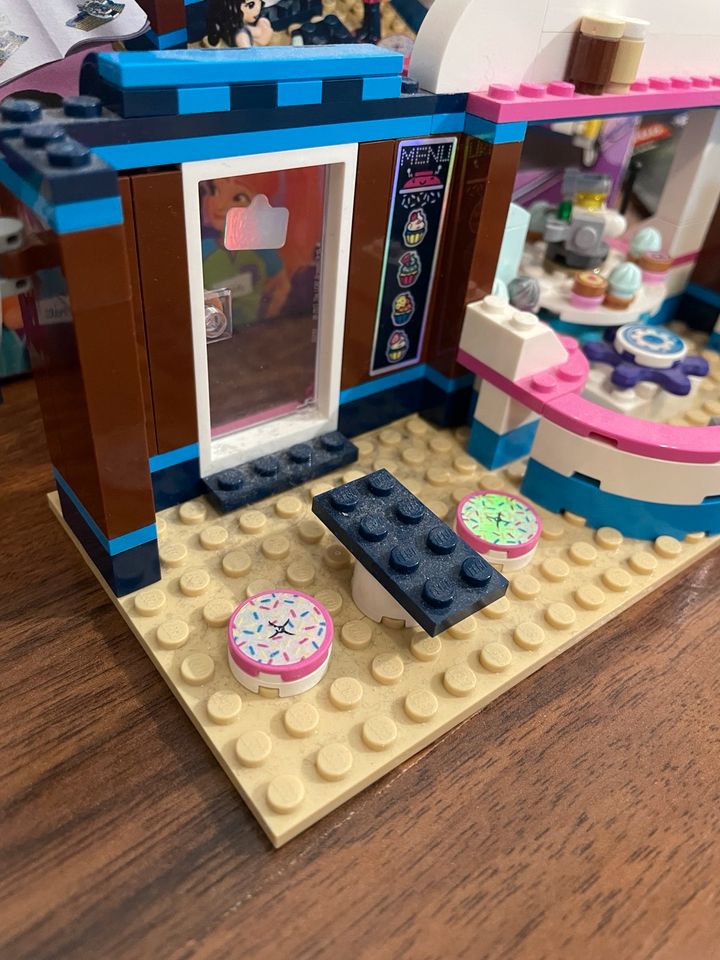 Lego Friends Cupcake Shop Olivia 41366 in Obernbreit