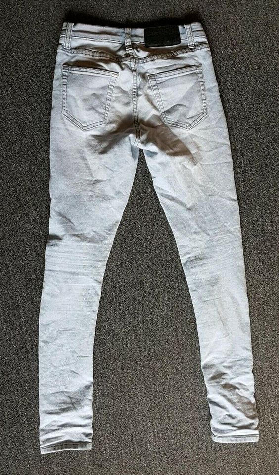 7 Jeans Hosen,versch.Marken z.B Zara zum Preis von einer!!!! in Unkel