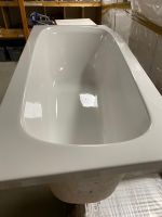 VIGOUR Badewanne 170x70cm Körperform Ab-/Überlauf Fussende weiss Niedersachsen - Rhauderfehn Vorschau