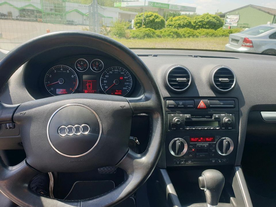 Audi A3 2.0 FSI Automatik in Kreuztal