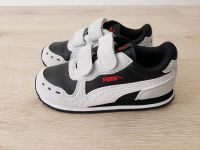 Puma Sneaker Gr.26 Turnschuhe schwarz weiß Niedersachsen - Barsinghausen Vorschau