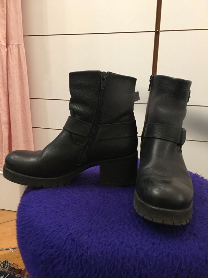 Bullboxer Biker Boots Leder 39 Stiefel Stiefeletten in Berlin