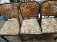 Verkaufe 4 Antike Stühle Nordrhein-Westfalen - Velbert Vorschau