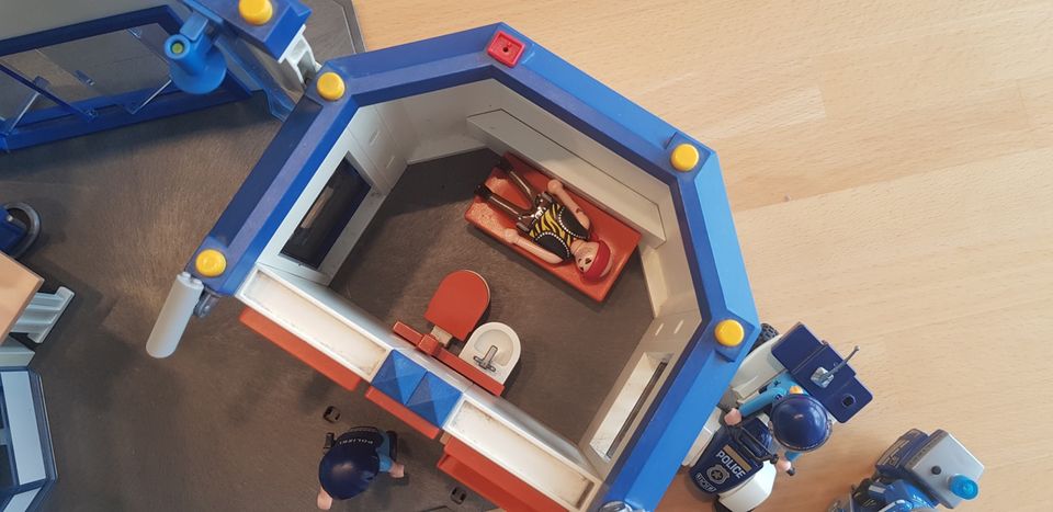 Playmobil Polizeistation, Quad, Motorräder, Hubschrauber in Dörverden