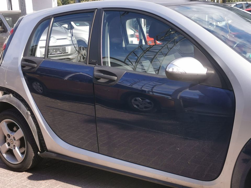 Smart ForFour W454 - Tür Rechts vorne hinten Blau EAF in Lippstadt