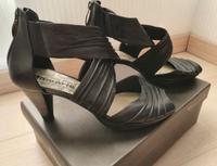 8cm Schwarze Pumps Tamaris Echtleder Peeptoe Leder Schnalle Nordrhein-Westfalen - Geldern Vorschau