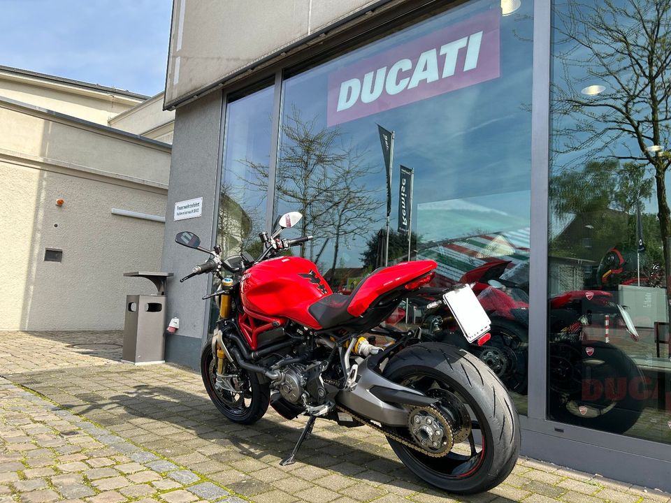 Ducati Monster 1200 S in Düsseldorf