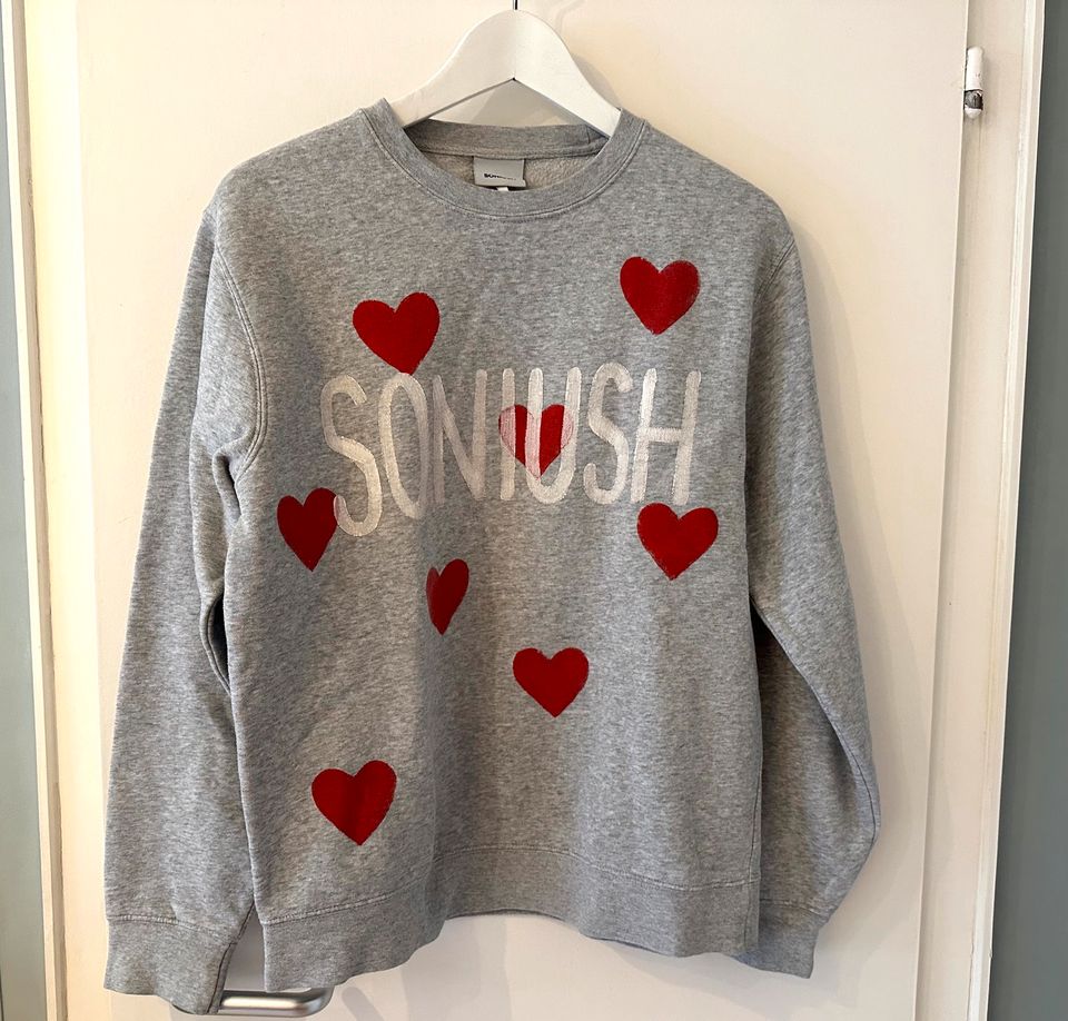 Soniush Pullover S 36 Grau Rot Herzen Sweater Top in Köln