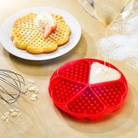 Silikon Herz Waffelbackform Versand  1,75 € Sachsen-Anhalt - Zeitz Vorschau