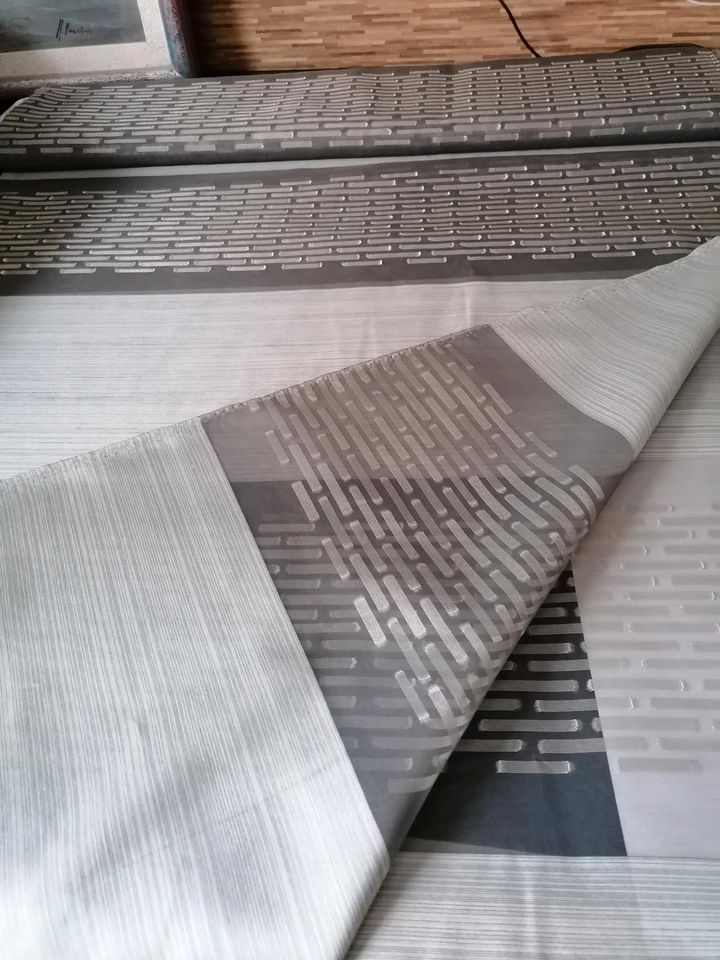 7,20 Meter Vorhang. Gardine Stoff, grau, neu. in Neustadt