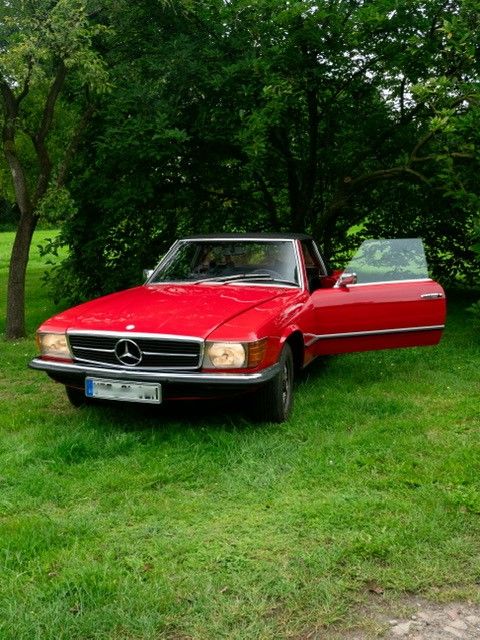 Mercedes 450 SL Cabrio in Rot – Ein Traum auf Rädern in Ottersberg