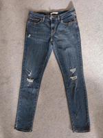 Levi's 711 Skinny Jeans W29L30 ripped blau regular waist Sachsen - Görlitz Vorschau