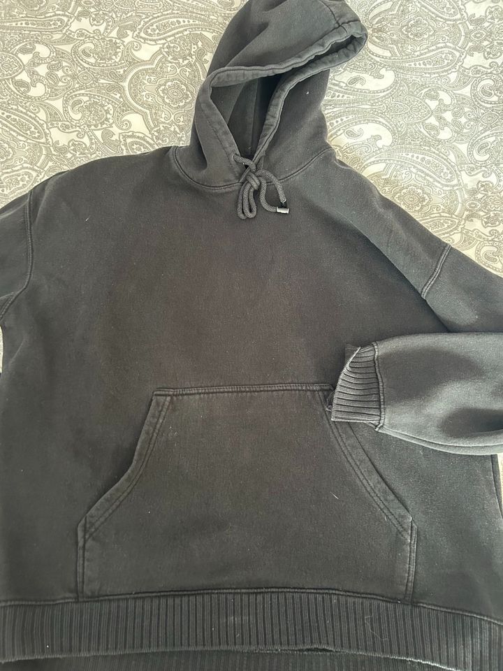 Zara hoodie in Asperg