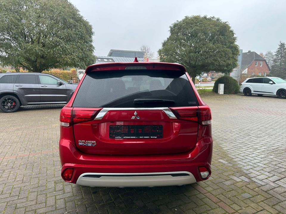 Mitsubishi Outlander PHEV Basis 4WD*CAM*SERVICE NEU*1.HAND in Menslage