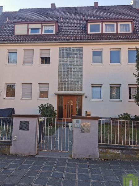 Gute Geldanlage ! Nürnberg 6 Familienwohnhaus zu verkaufen in Nürnberg (Mittelfr)