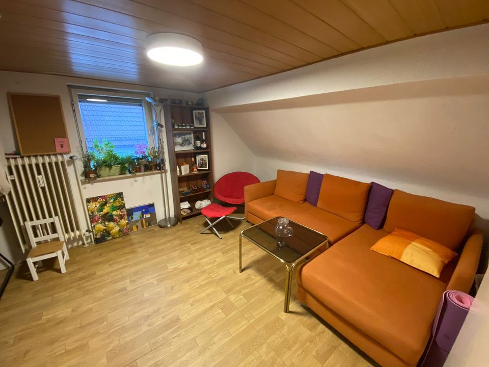 1- Zimmer Altbau- Wohnung / Dachgeschoss in Dreieich