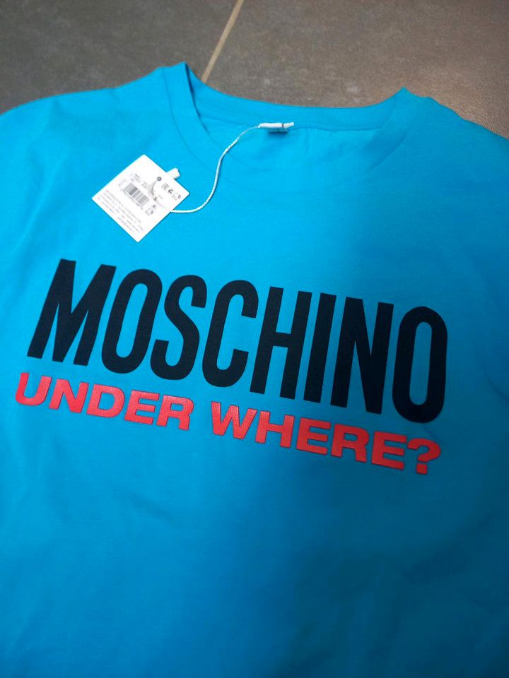 Moschino t-schirt in Reutlingen